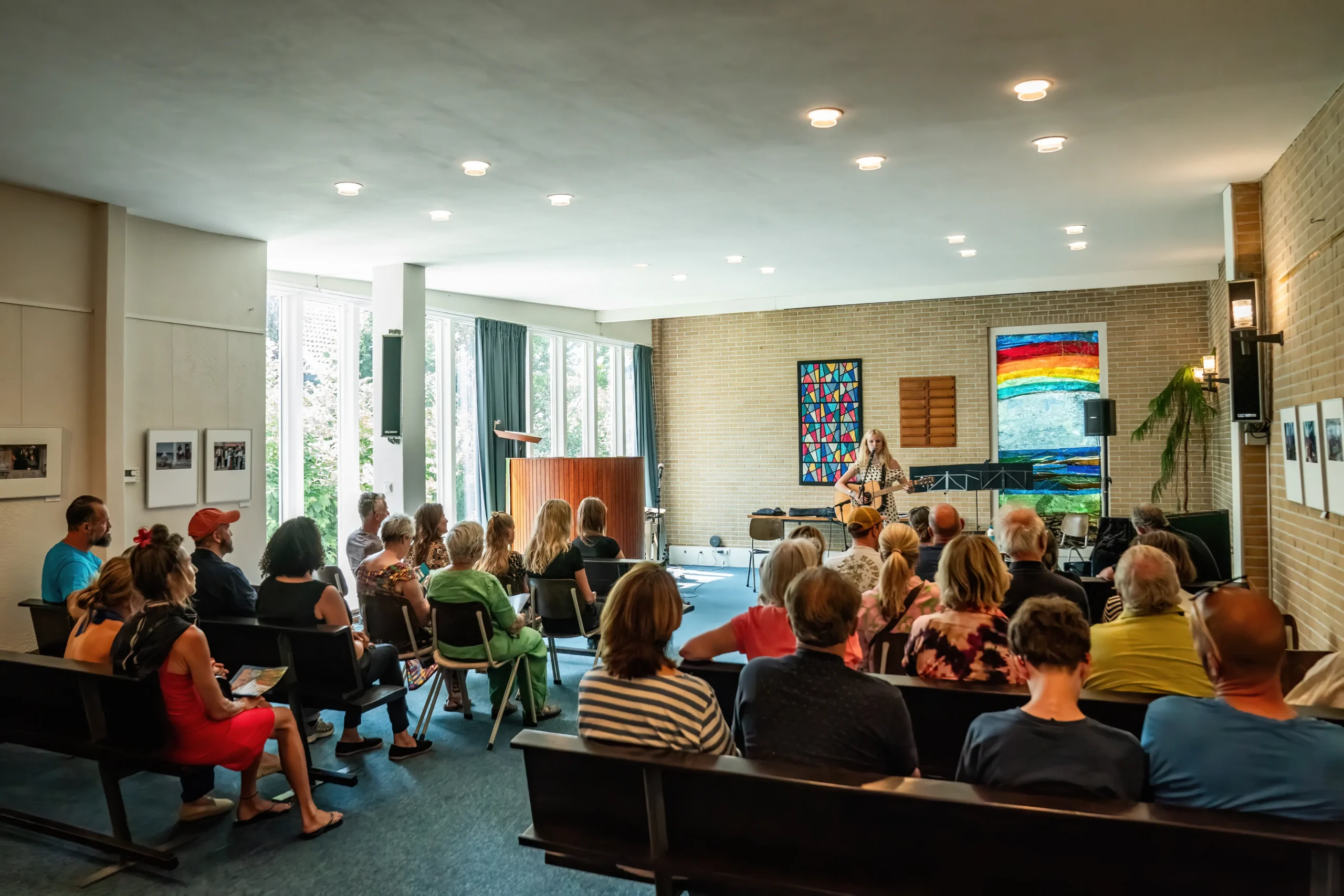 Huiskamerfestival Hai Sai Sommerdiek vult oude dorpskern met bijna 50 acts